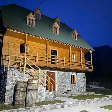 Bujtina Vellezerit Grrela * Theth