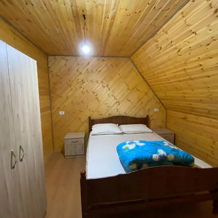 Bujtina Vellezerit Grrela * Theth