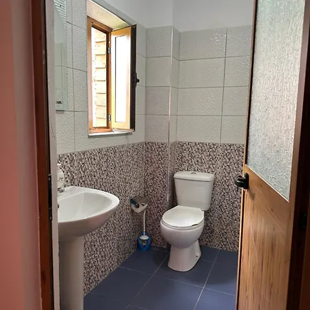 بيت ضيافة Bujtina Vellezerit Grrela 3*